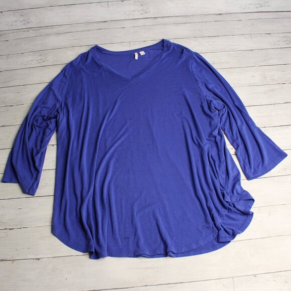 Cato Women's Tunic Top Plus Size 18W 20W 2X Solid Blue V Neck 3/4 Sleeve - Picture 1 of 4